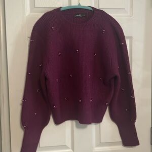 NWOT
ON TWELFTH Long Sleeve Faux Pearl Pull Over Sweater